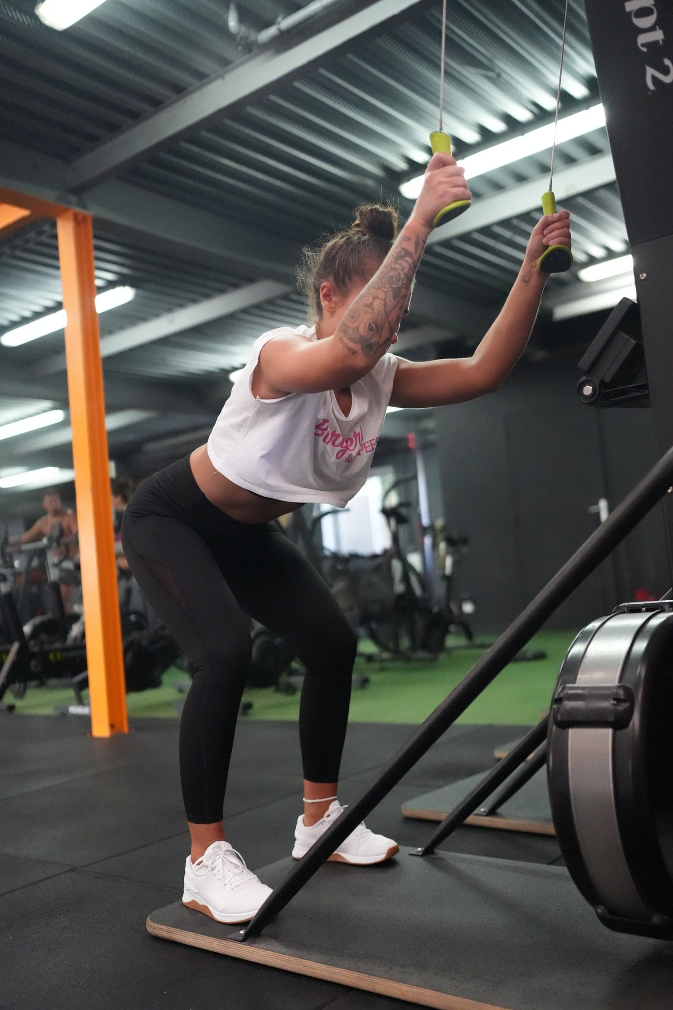 CROP TOP - BURGERS & BURPEES