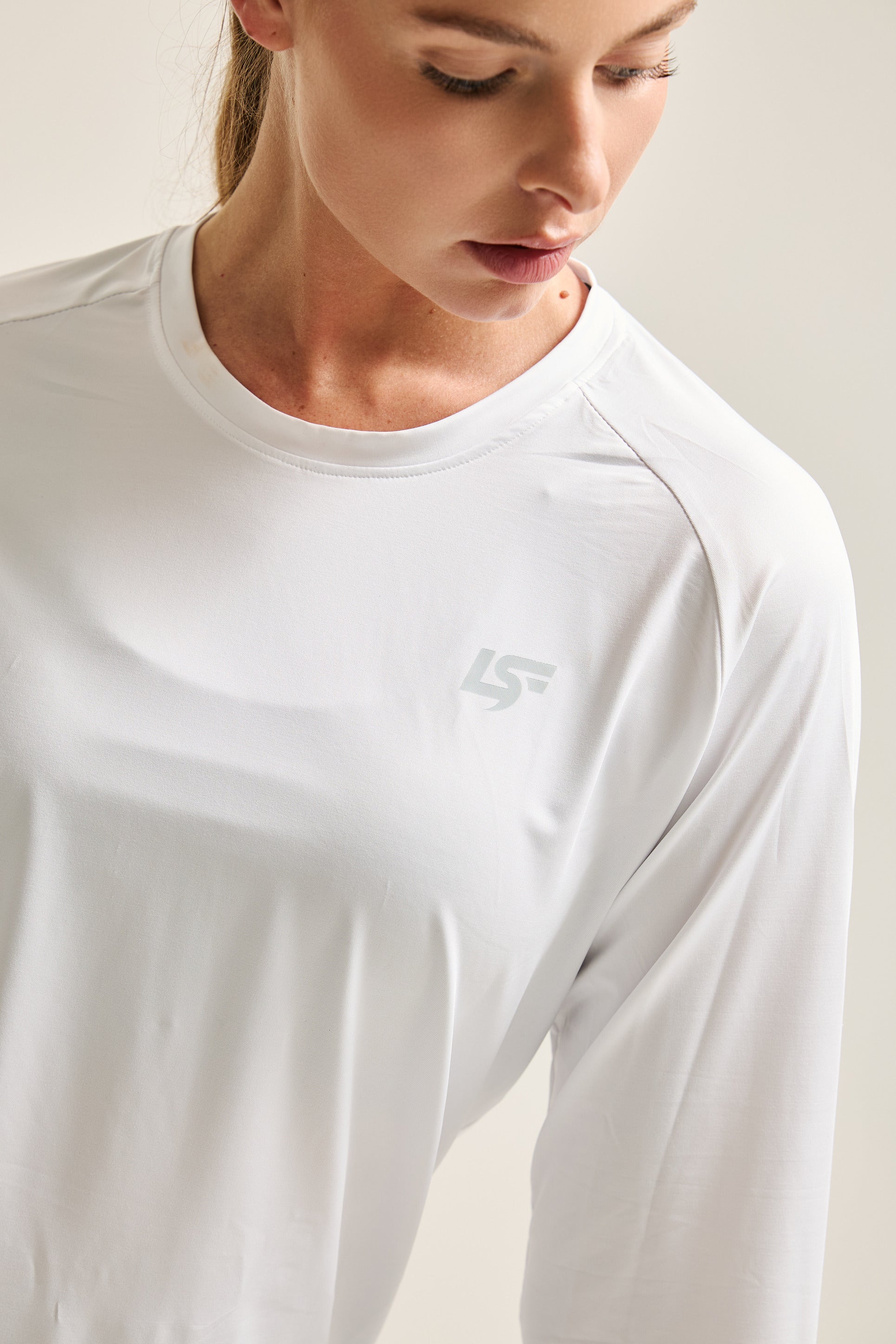 HAUT MANCHES LONGUES LÉGER - L'ESSENTIEL