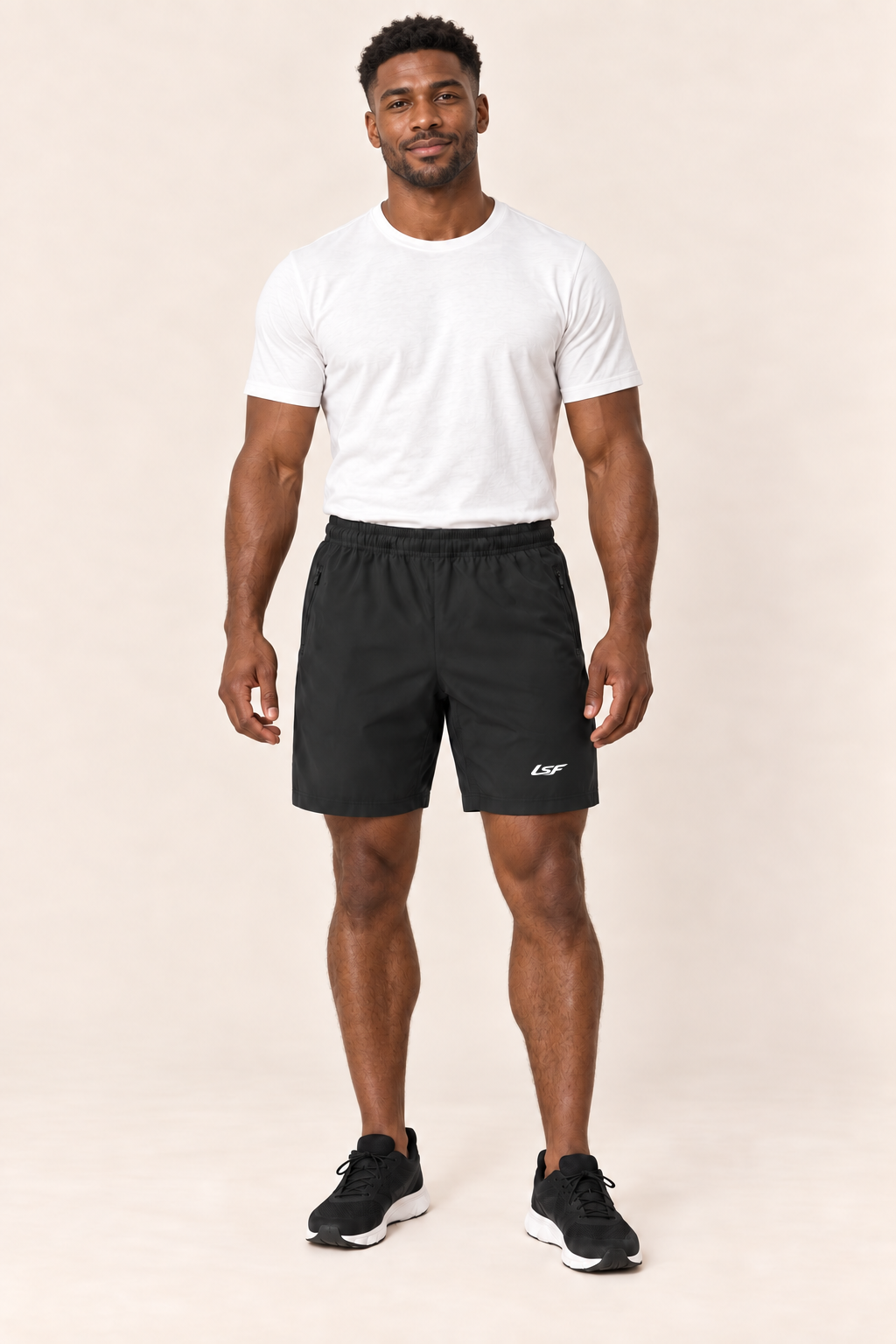 Short Essor LSF noir, porté de face