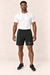 Short Tempo LSF noir — porté par le mannequin, face