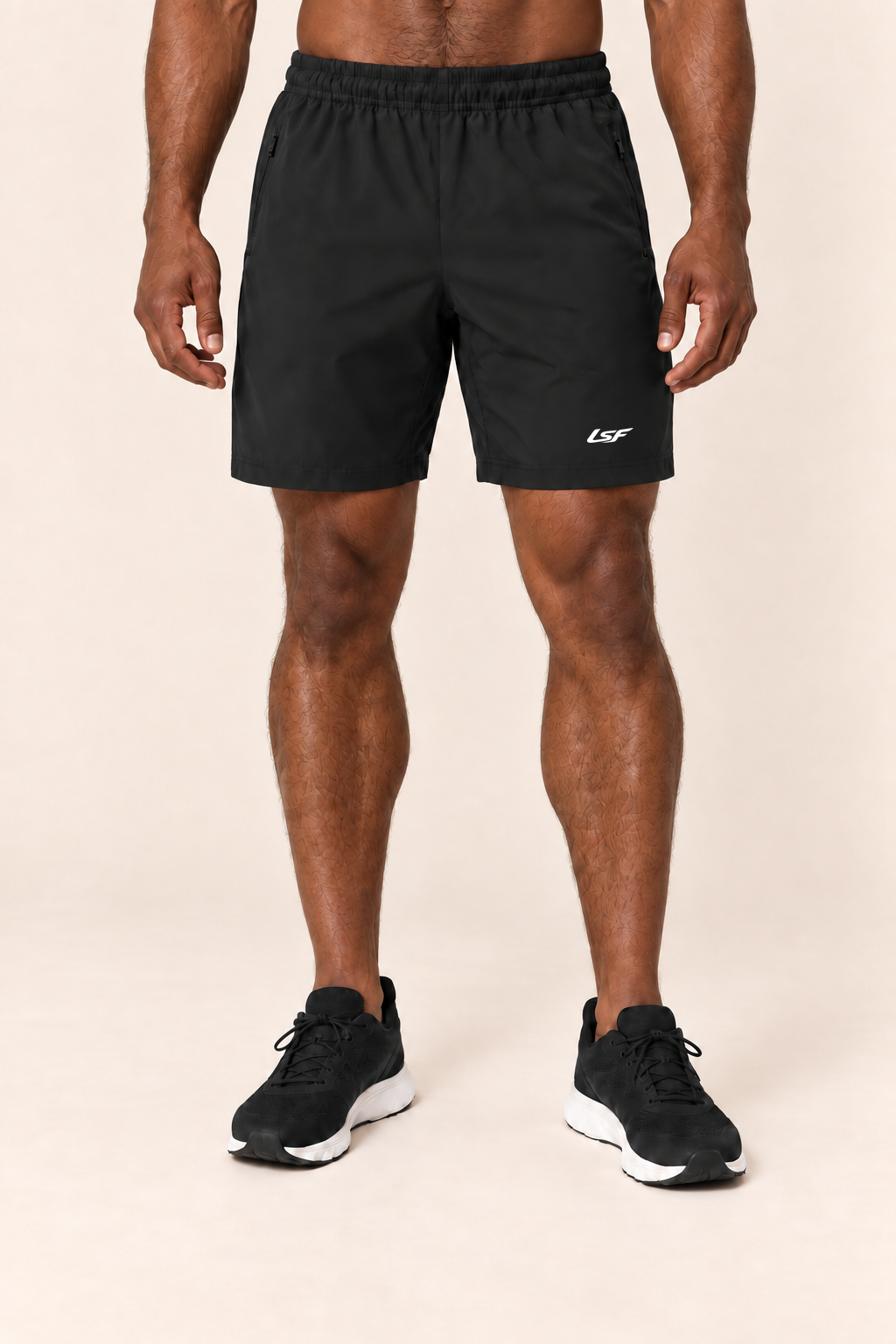 Short Essor LSF noir, vue de la taille aux chaussures